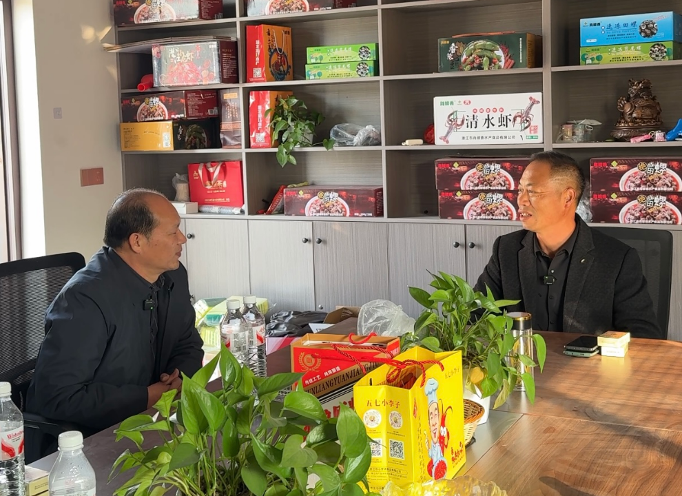 当油焖大虾遇上风味田螺：一场潜江非遗技艺的匠心对话 